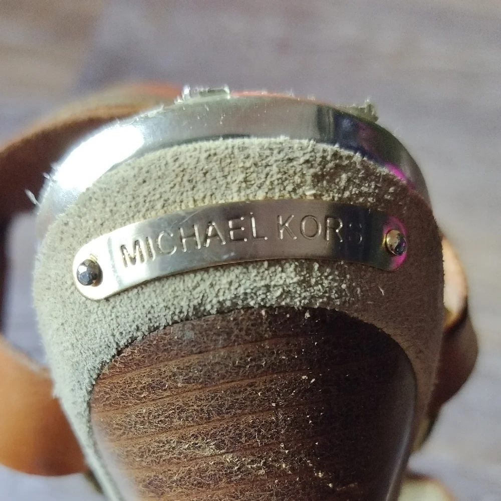 Michael Kors Brown and Gold Sandals with Elegant Design